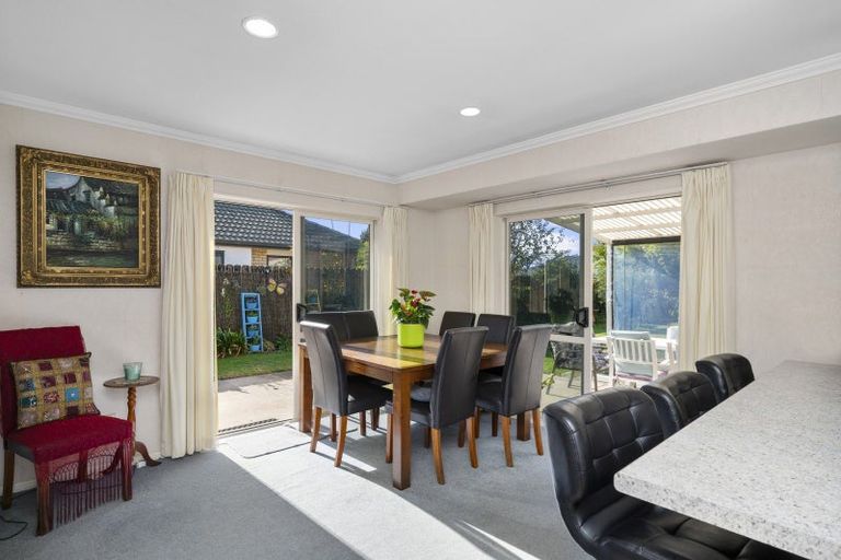 Photo of property in 19 Beachlands Place, Papamoa Beach, Papamoa, 3118