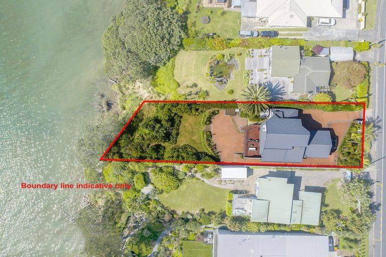 Photo of property in 979 Whangaparaoa Road, Tindalls Beach, Whangaparaoa, 0930