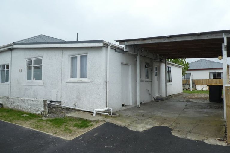 Photo of property in 28 Division Street, Riccarton, Christchurch, 8041