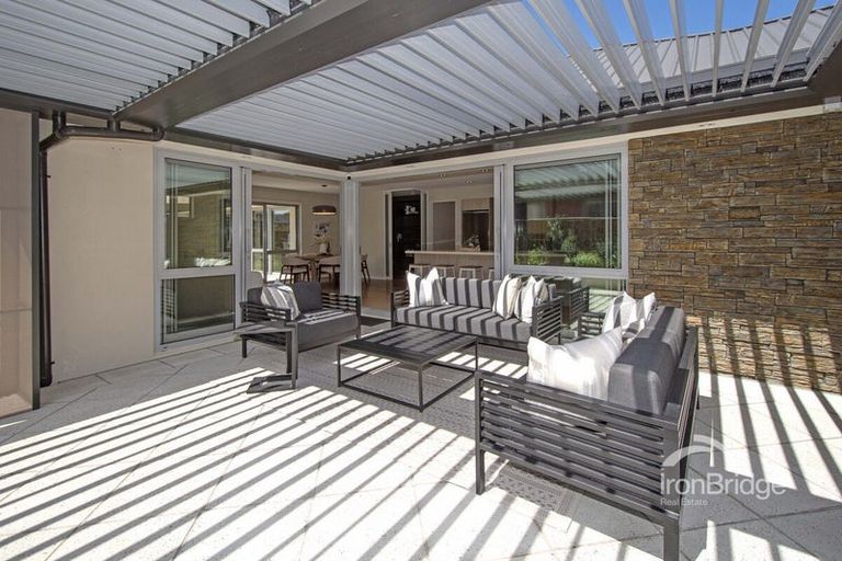 Photo of property in 36 Westpark Drive, Burnside, Christchurch, 8053