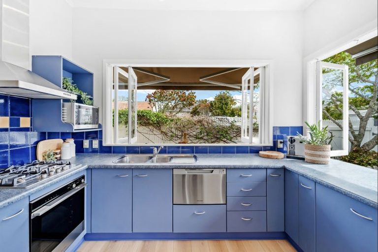 Photo of property in 3/7 Seaview Road, Northcote, Auckland, 0627