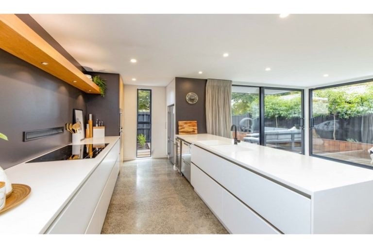 Photo of property in 9 Forbes Street, Sydenham, Christchurch, 8023