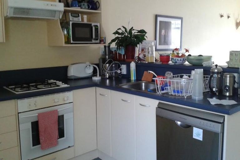 Photo of property in Colombo St Apartments, 11/10 Colombo Street, Newtown, Wellington, 6021