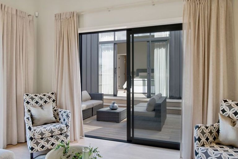 Photo of property in 186 Wainui Road, Silverdale, 0932