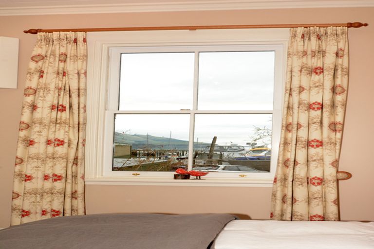 Photo of property in 5 Macandrew Road, Careys Bay, Port Chalmers, 9023