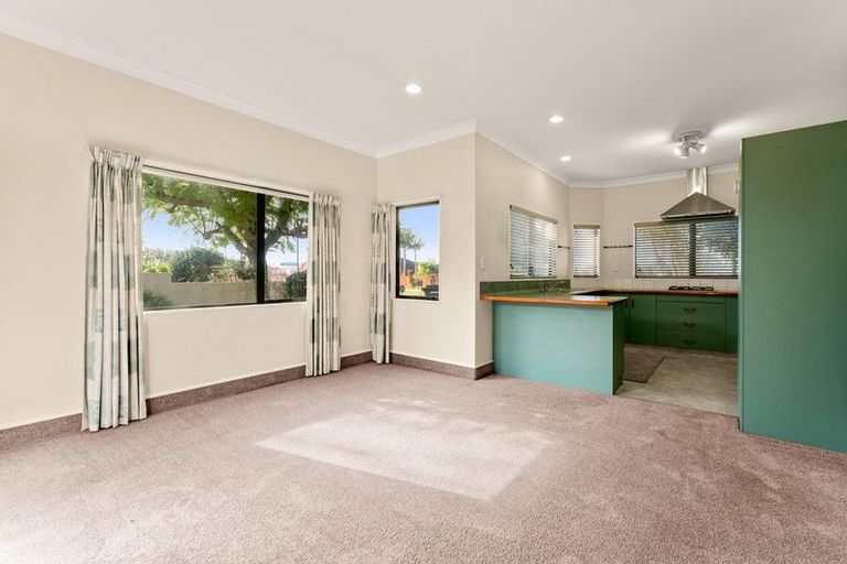 Photo of property in 1 Stableford Drive, Pyes Pa, Tauranga, 3112