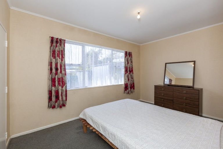 Photo of property in 170 Arawhata Road, Paraparaumu, 5032