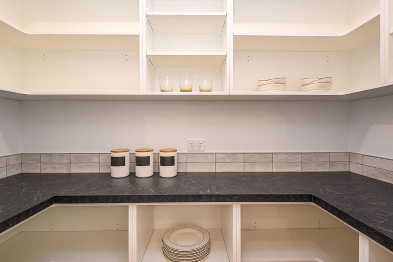 Photo of property in 20 Dray Place, Halswell, Christchurch, 8025