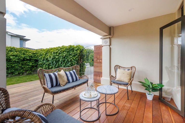 Photo of property in 17a Lincoln Terrace, Hokowhitu, Palmerston North, 4410
