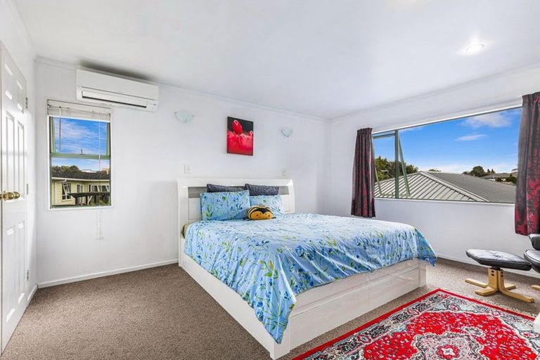 Photo of property in 1/28 Harrington Road, Henderson, Auckland, 0610