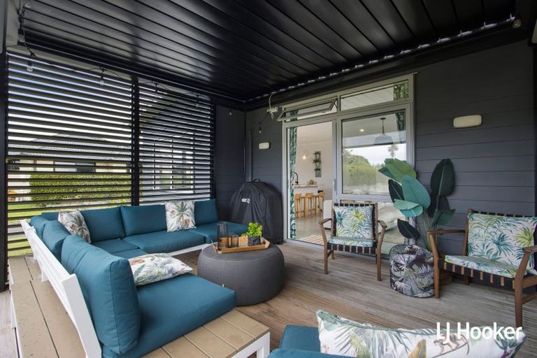 Photo of property in 16 Reel Road, Athenree, Waihi Beach, 3611