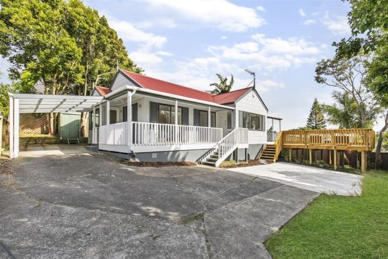 Photo of property in 65 Reynella Drive, Massey, Auckland, 0614