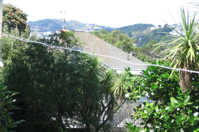 Photo of property in 45 Central Terrace, Kelburn, Wellington, 6012