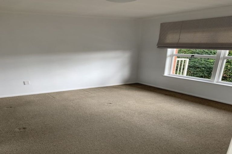 Photo of property in 1/5 Whitby Crescent, Mairangi Bay, Auckland, 0630