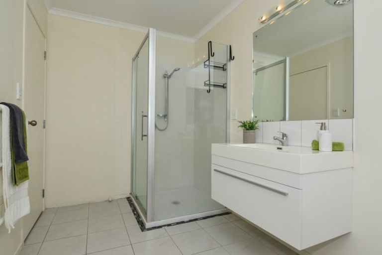 Photo of property in 2 Allgood Place, Rototuna North, Hamilton, 3210