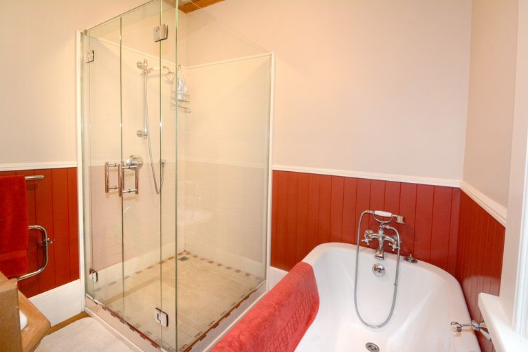 Photo of property in 5 Macandrew Road, Careys Bay, Port Chalmers, 9023