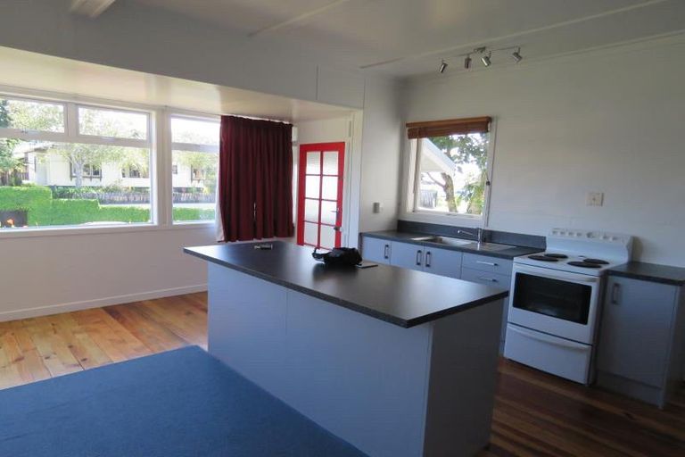 Photo of property in 33 Cutfield Road, New Plymouth, 4310