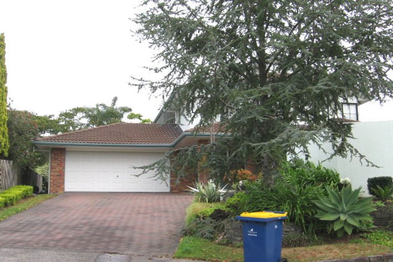 Photo of property in 39 Cherub Place, West Harbour, Auckland, 0618