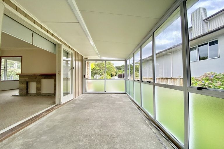 Photo of property in 14 Hillcrest Grove, Hillpark, Auckland, 2102