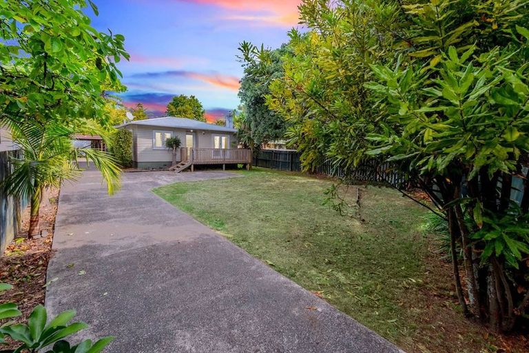Photo of property in 398 West Coast Road, Glen Eden, Auckland, 0602