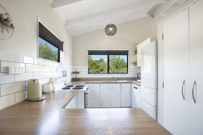 Photo of property in 18 Dunton Drive, Welcome Bay, Tauranga, 3112