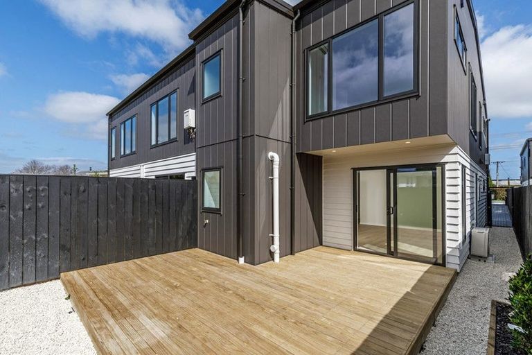 Photo of property in 647c Te Atatu Road, Te Atatu Peninsula, Auckland, 0610