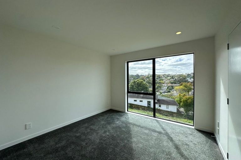 Photo of property in 6/28 Ludlow Terrace, Totara Vale, Auckland, 0627