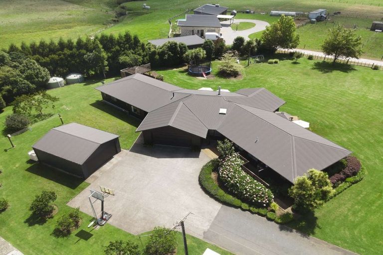 Photo of property in 126 Wortley Road, Lepperton, New Plymouth, 4373