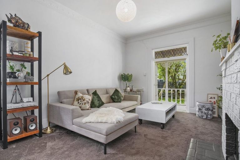 Photo of property in 26 Seabrook Avenue, New Lynn, Auckland, 0600