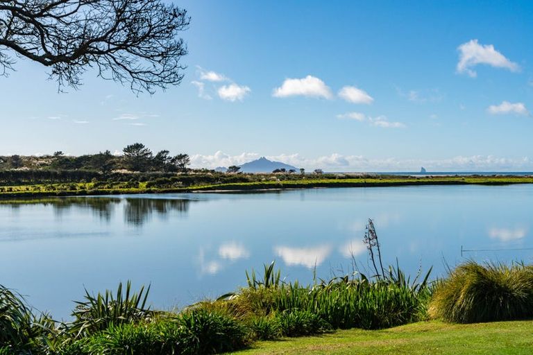 Photo of property in 16 Riverview Place, Waipu, 0582