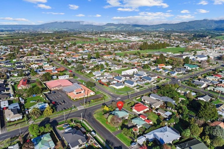 Photo of property in 64 Beach Road, Katikati, 3129