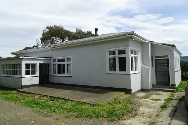 Photo of property in 522 Ruawhata Road, Mangatainoka, Pahiatua, 4982