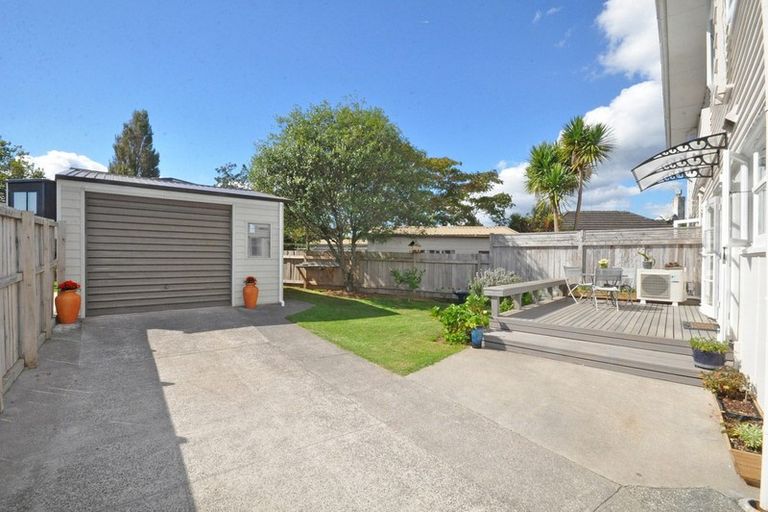 Photo of property in 74a Arimu Road, Papakura, 2110