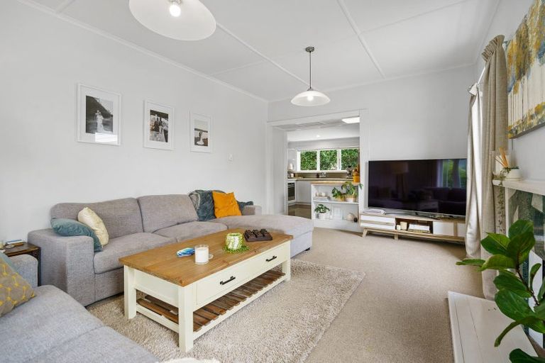 Photo of property in 92 Williams Street, Cambridge, 3434