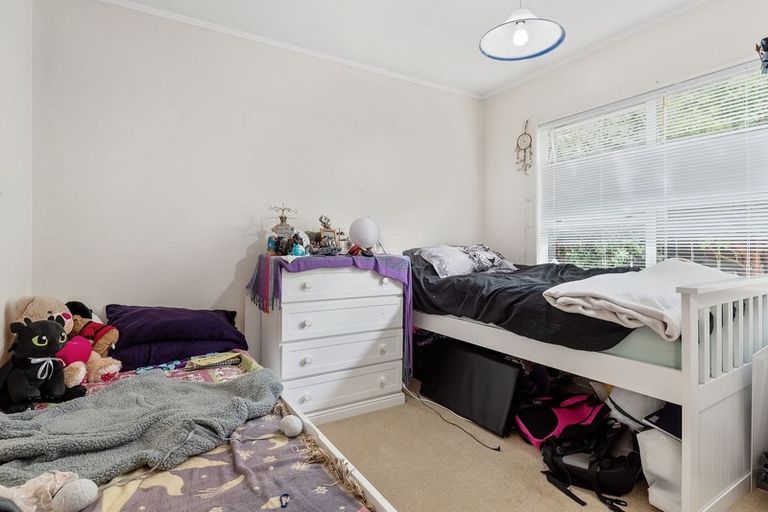 Photo of property in 94 Stapleford Crescent, Browns Bay, Auckland, 0630