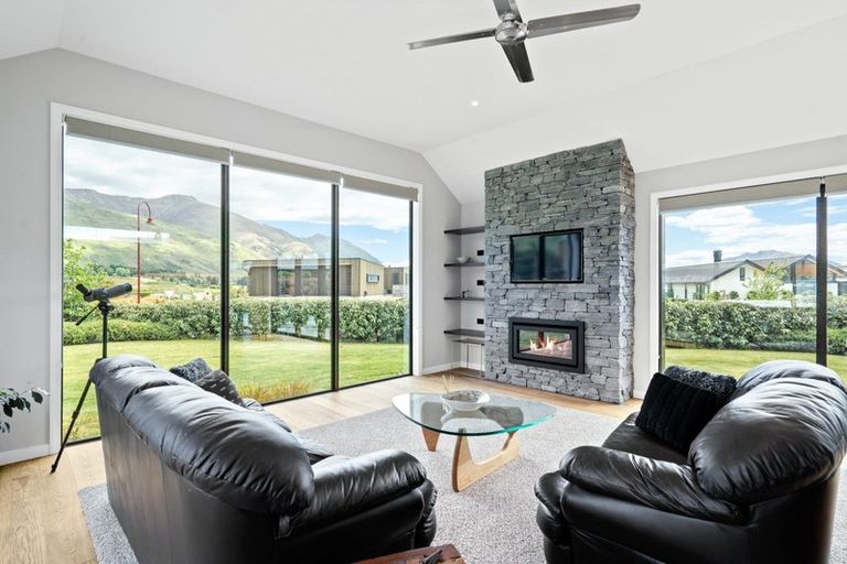 Photo of property in 12 Ruby Ridge, Wanaka, 9305