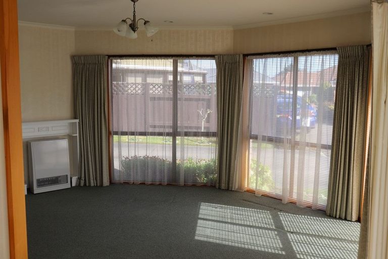 Photo of property in 5 Seville Court, Terrace End, Palmerston North, 4410