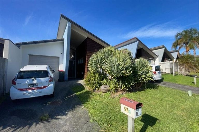 Photo of property in 57a Aspiring Avenue, Flat Bush, Auckland, 2019