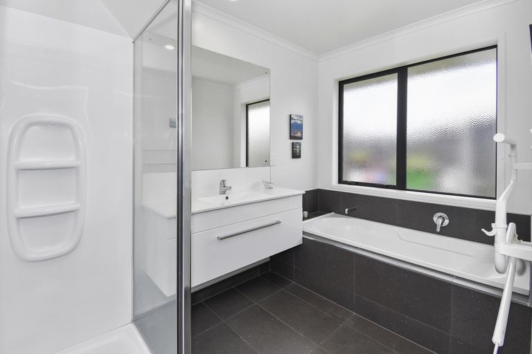 Photo of property in 19 Fletcher Lane, Patumahoe, Pukekohe, 2679