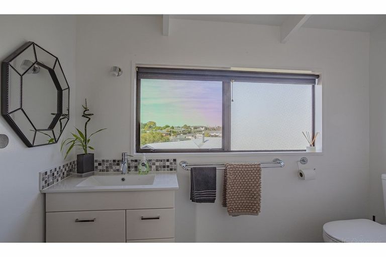 Photo of property in 11 Temple Crescent, Gleniti, Timaru, 7910