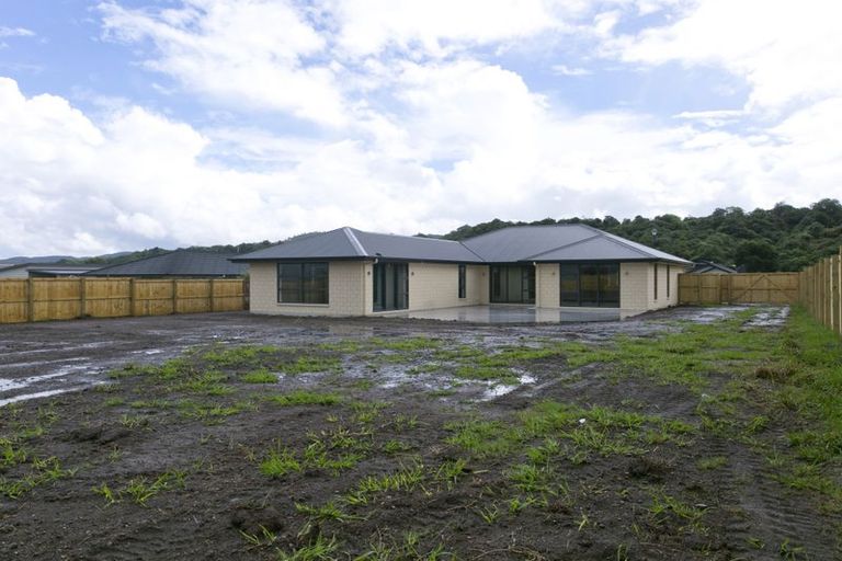 Photo of property in 28 Pukeko Way, Kinloch, Taupo, 3377