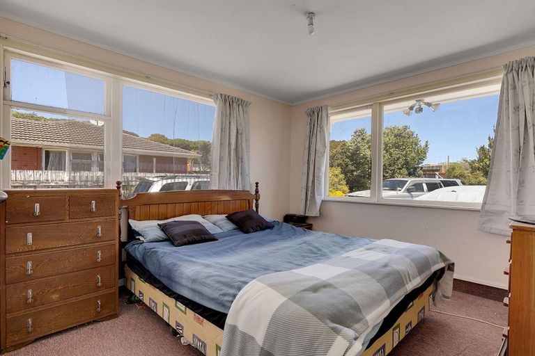 Photo of property in 24 Surprise Place, Cannons Creek, Porirua, 5024
