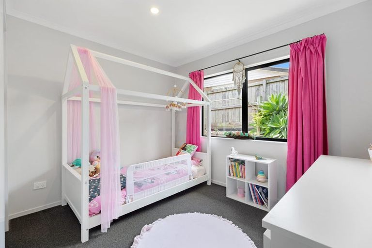 Photo of property in 182 Ballintoy Park Drive, Welcome Bay, Tauranga, 3175