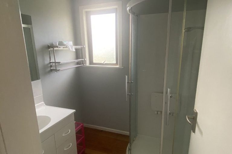 Photo of property in 14 Karaka Street, Merrilands, New Plymouth, 4312