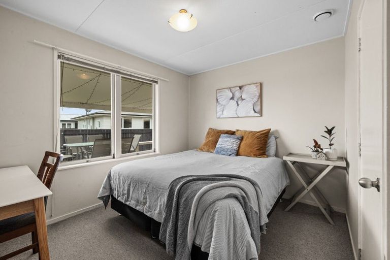 Photo of property in 30 Upham Street, Havelock North, 4130