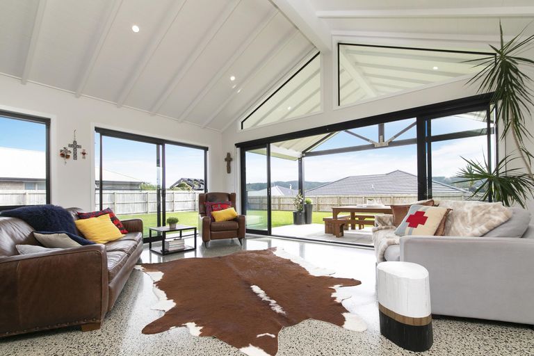 Photo of property in 75 Kaipara Portage Road, Riverhead, 0820