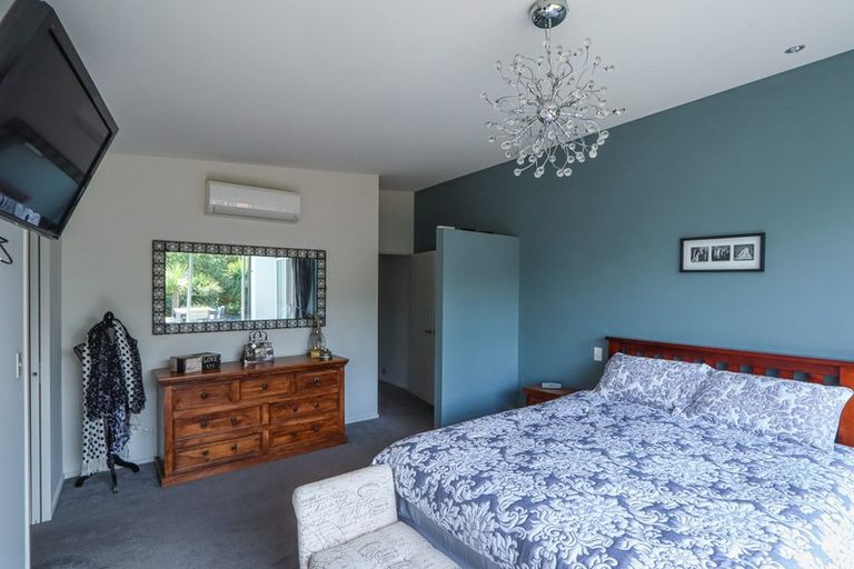 Photo of property in 12 Constance Place, Aidanfield, Christchurch, 8025
