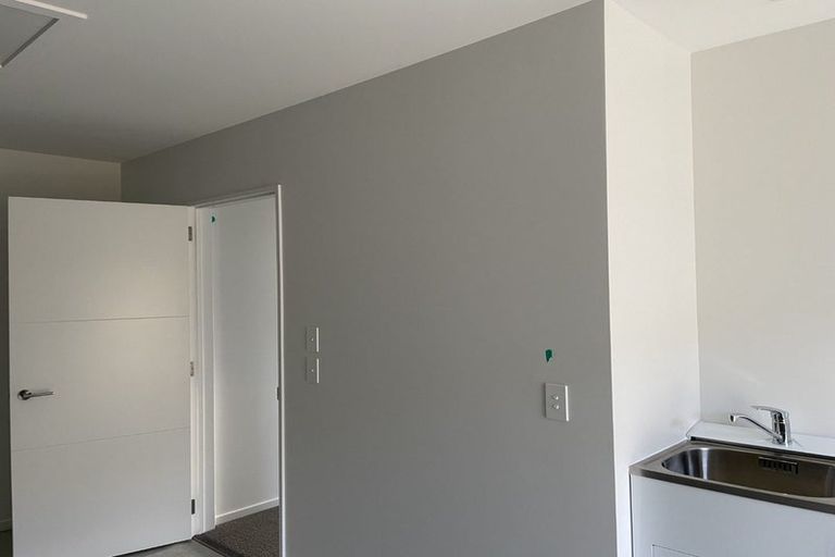 Photo of property in 16 Ned Place, Halswell, Christchurch, 8025