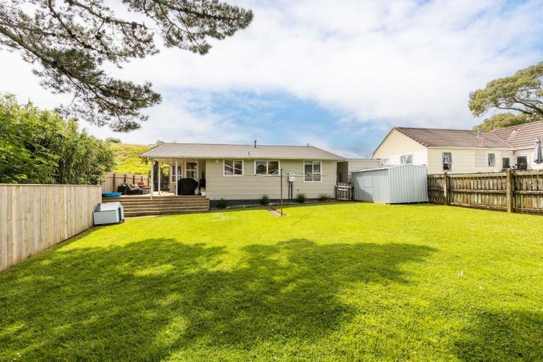 Photo of property in 119 Riversdale Drive, Merrilands, New Plymouth, 4312