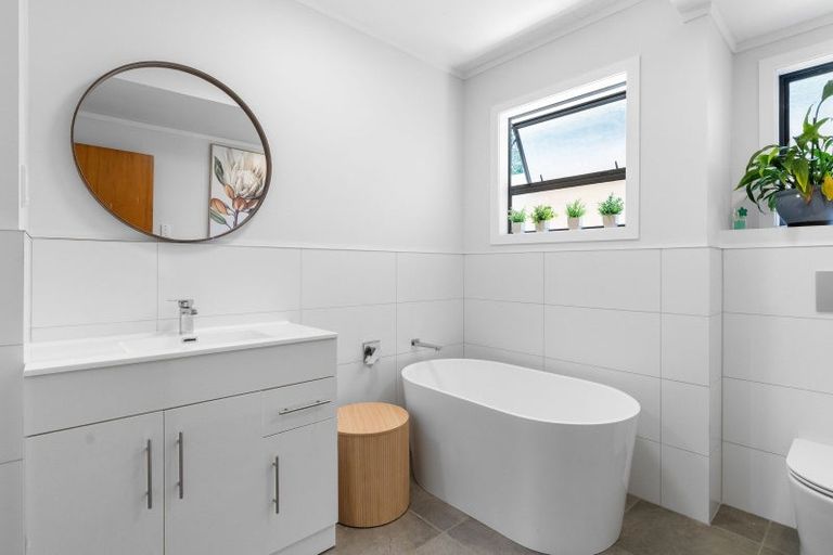 Photo of property in 4 Hillview Terrace, Levin, 5510